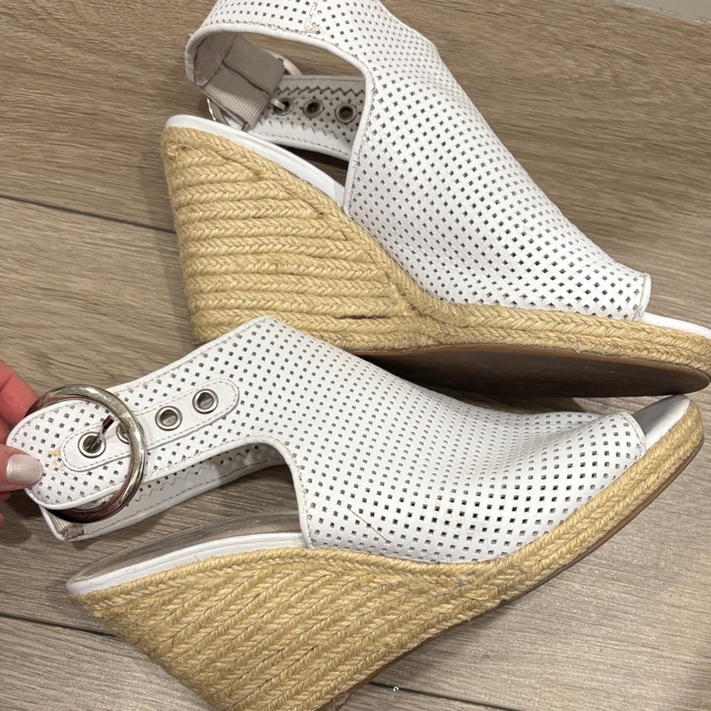 Wishbone collection 8 White Wedge Sandals